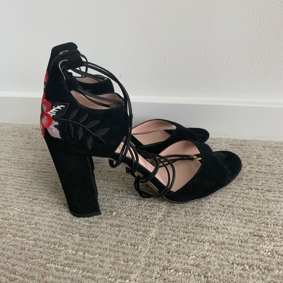 Kate spade embroidered heels - Picture 2 of 9